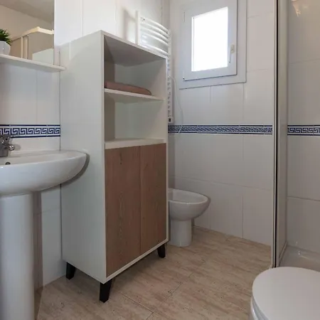 Apartment 1236 Carla Mar 50m Playa - Apivend Immo Roses